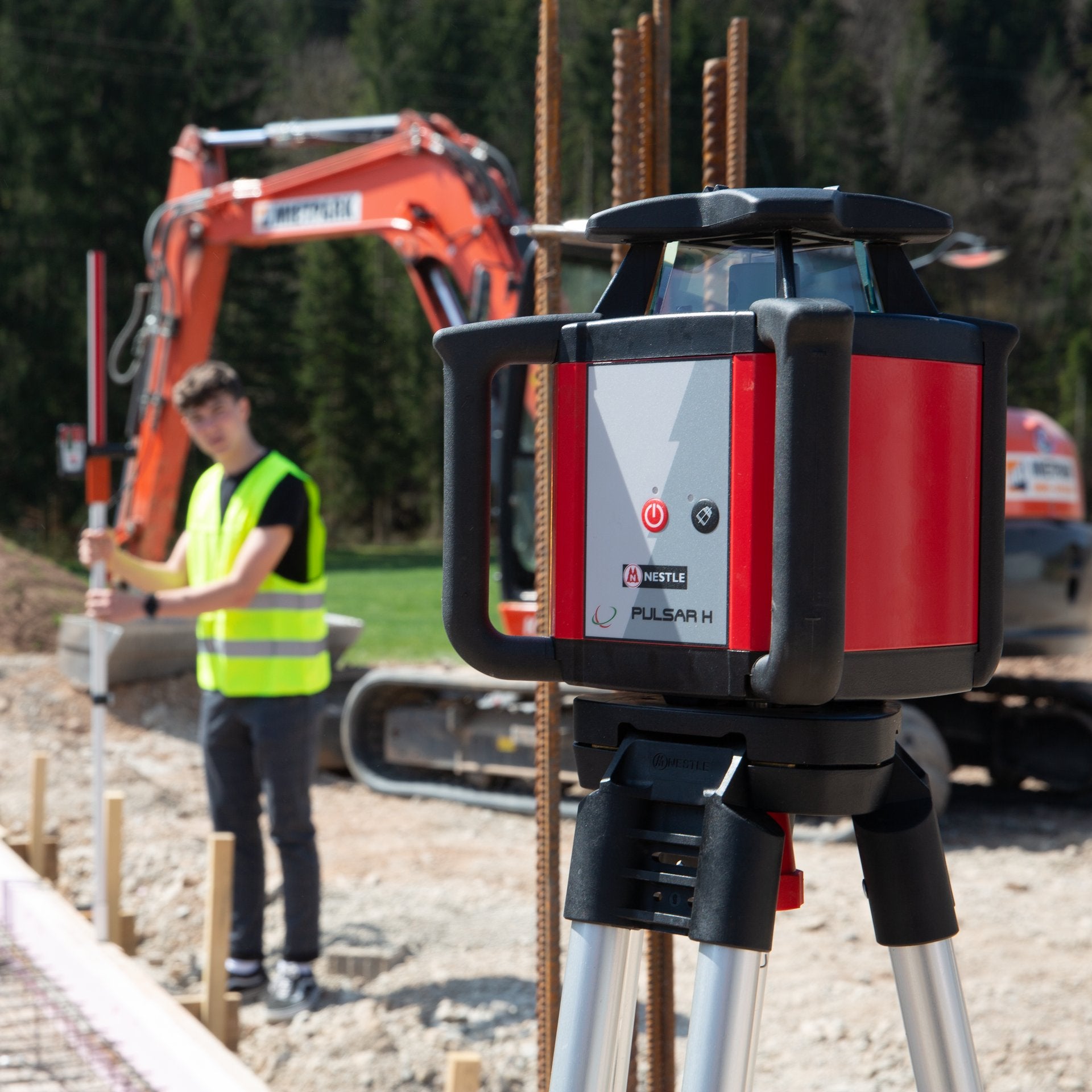 NESTLE PULSAR H jetzt kaufen – Profi-Rotationslaser 600 m, IP65, mm-Anzeige