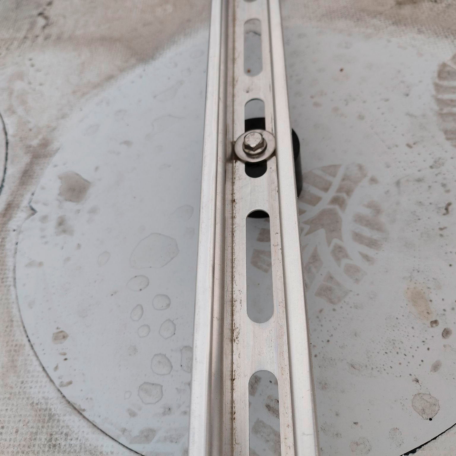 AMPIX® PVC - Montagesystem PV für Flachdach - BauForst24